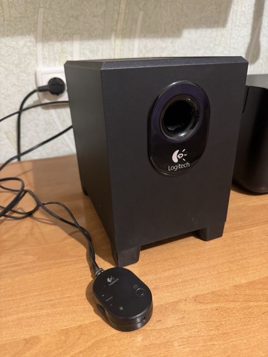 Акустична система Logitech Speaker System Z313 (980-000413)