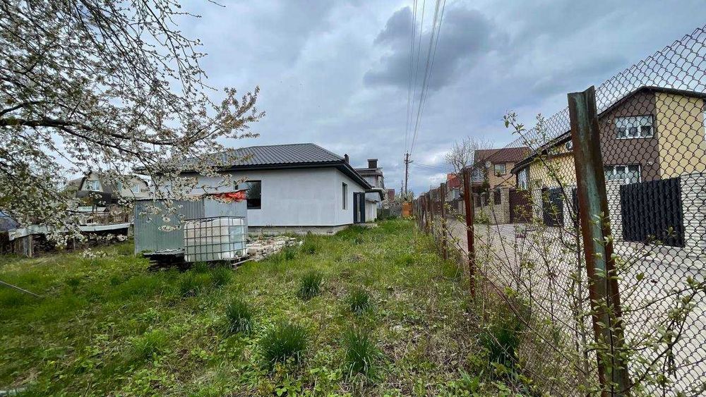 Продаж будинку масив Електроніка . Південно-Західний район міста.