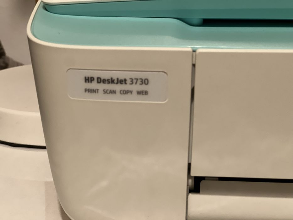 Impressora HP DeskJet 3730 All-in-One (Wi-Fi)