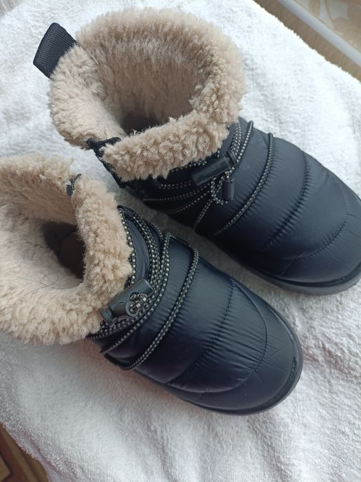 Куртка Zara пухова 110-116р