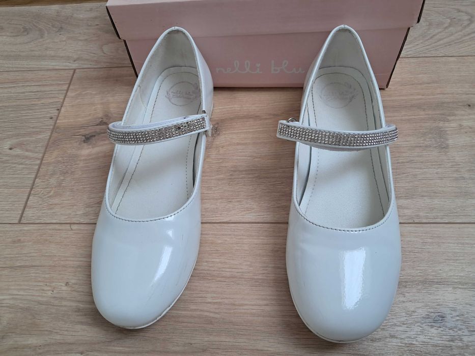 Buty białe obcas r 37