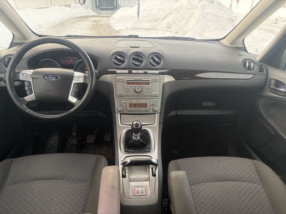 Ford Galaxy 2.0TDCI 140KM 6 Biegow 7 osobowy GHIA Stan BDB