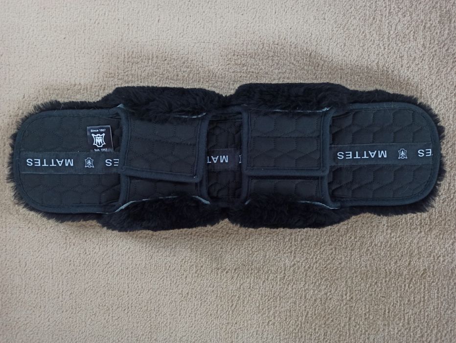 Futro na popręg firmy Mattes 55cm, pokrowiec