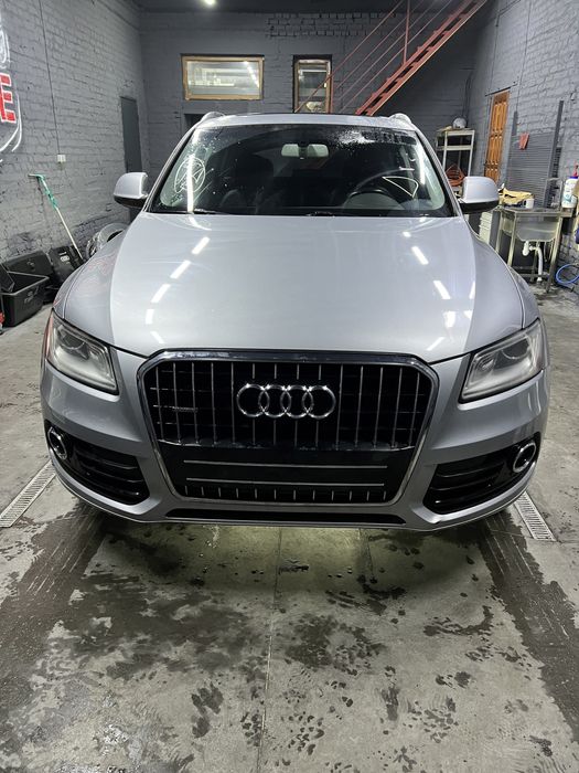 Розборка Audi Q5 8R0 12-16 рік в наявності запчасти