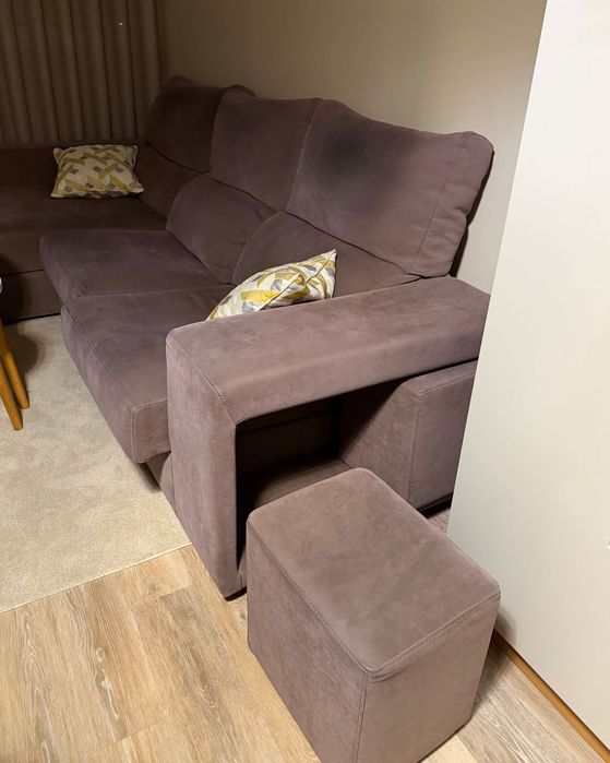 Sofá Chaise Longue Extensível com Arrumação + 2 Pufes | Excelente Estado
