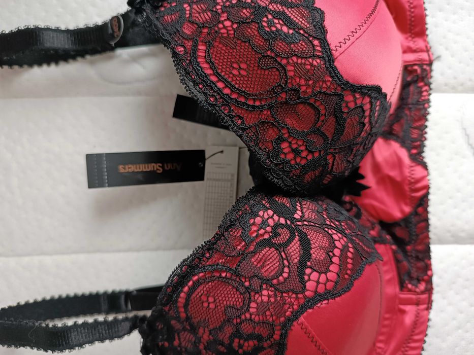 Biustonosz 75 E Ann Summers