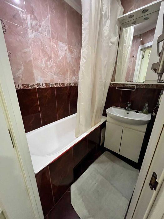 Apartment in Kyiv, Zamkovyshche, Vynohradar - More