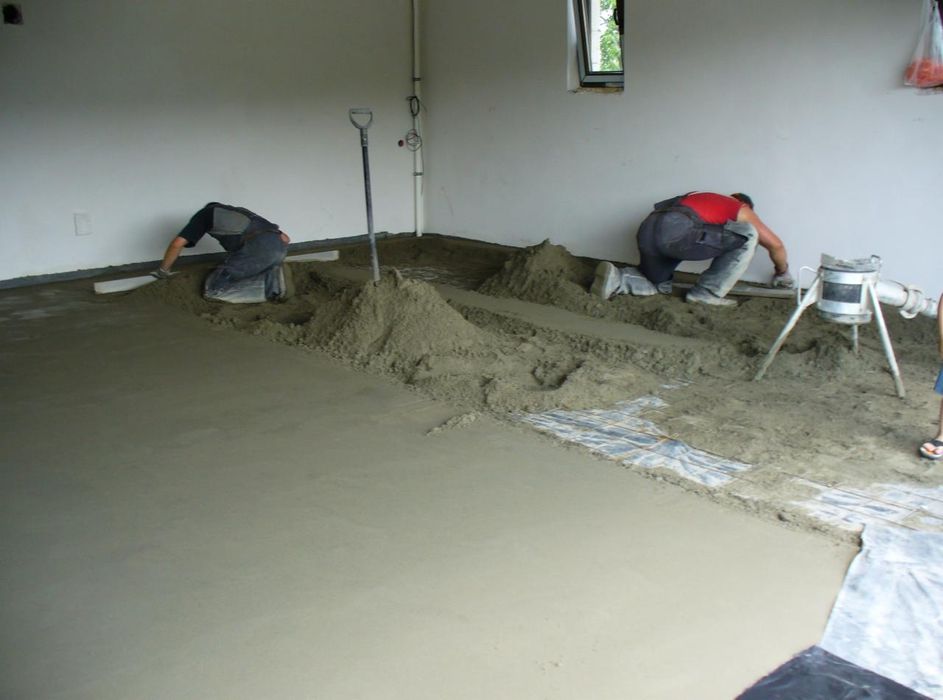 Posadzki wylewki maszynowe przemysłowe betonowe i anhydrytowe