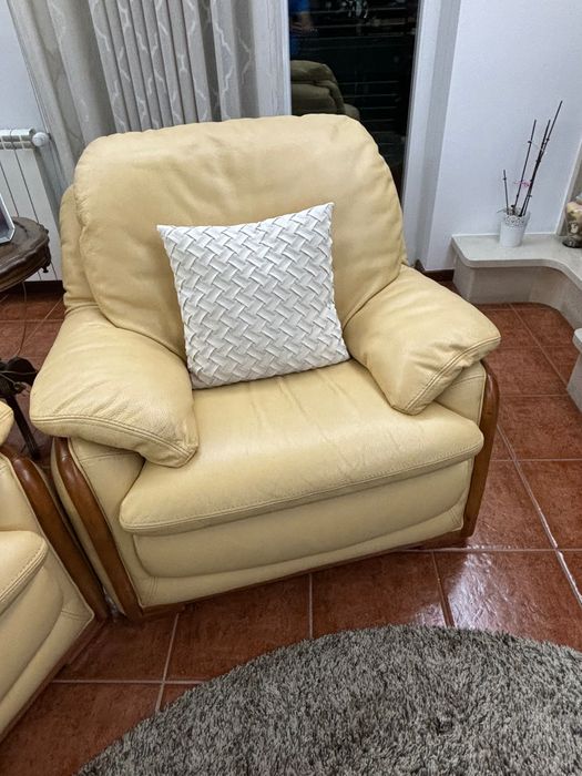 Sofás em pele conjunto - cor camel | como novo!
