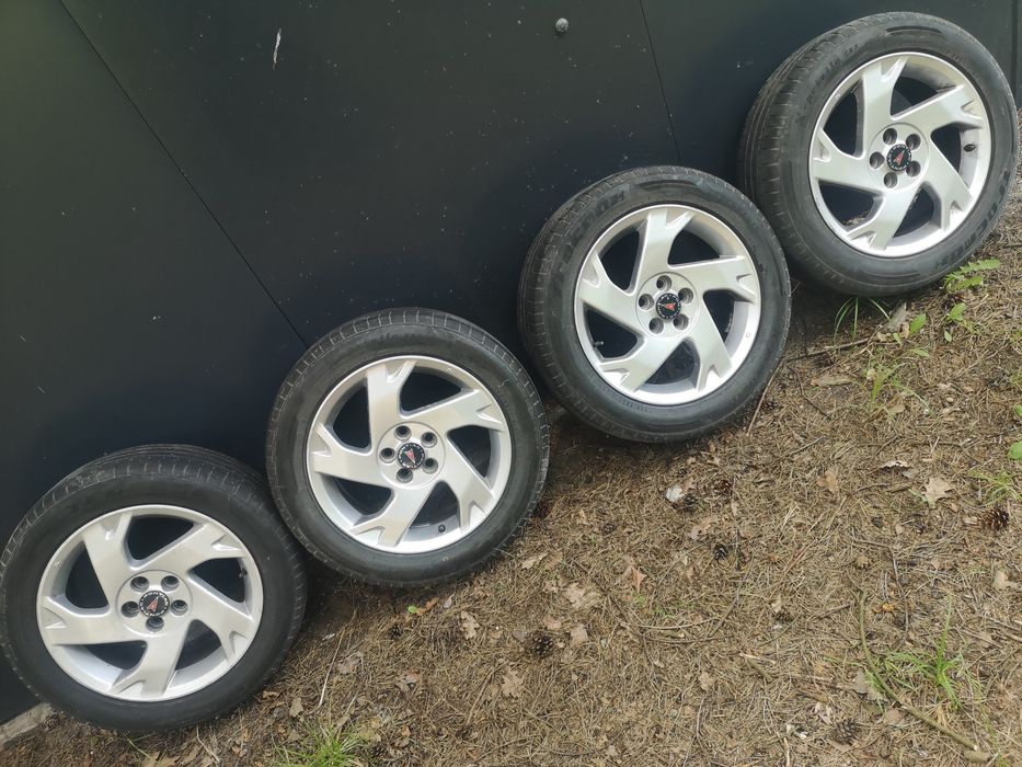 Alufelgi 5x100 16 Toyota itp, opony w ładnym stanie.