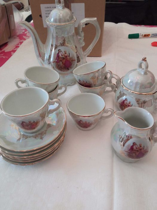 Complete Coffee Service494282369537812480