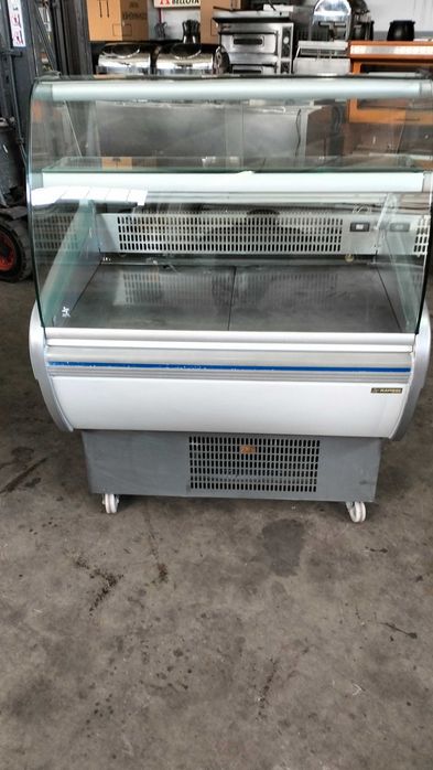 Expositores e vitrines