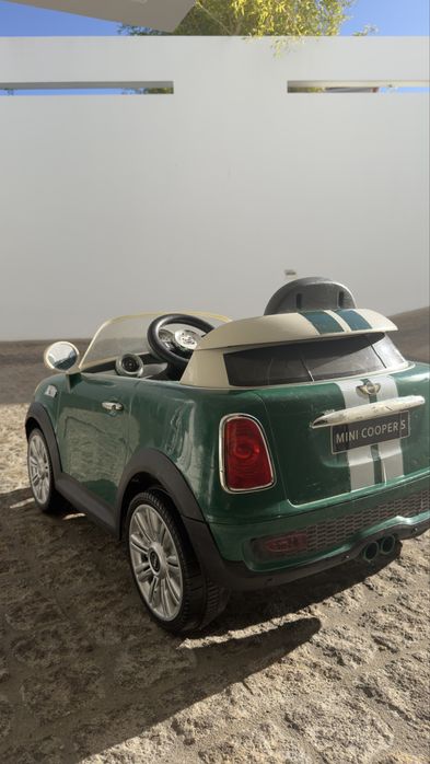 Mini cooper verde criança