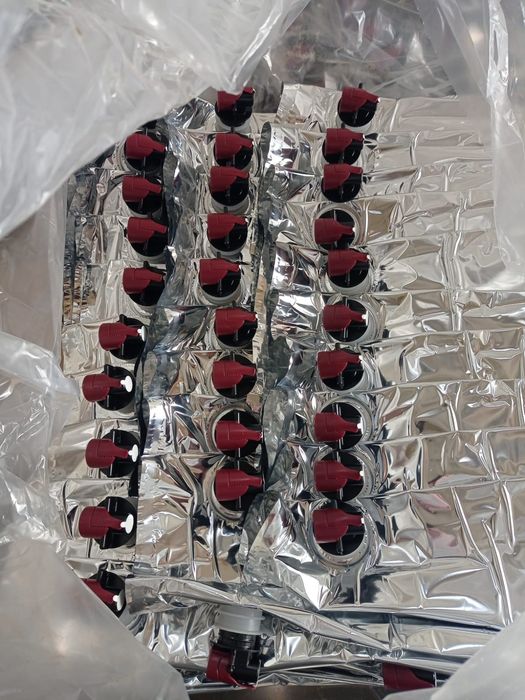 Продається упаковка для харчової рідини  Bag in box