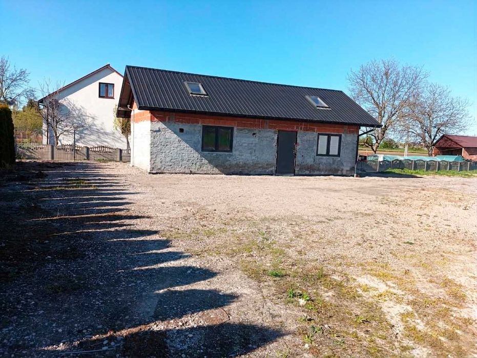 Działka 1500 m2 z halą i budynkiem – Łaganów k. Proszowic