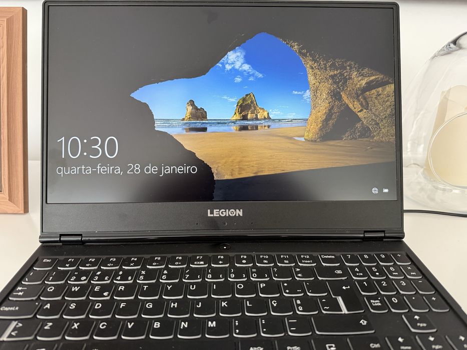 Portátil Lenovo Legion Y530-15ICH