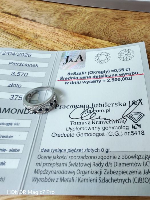Pierścionek, złoto 9k, diamenty, szafiry