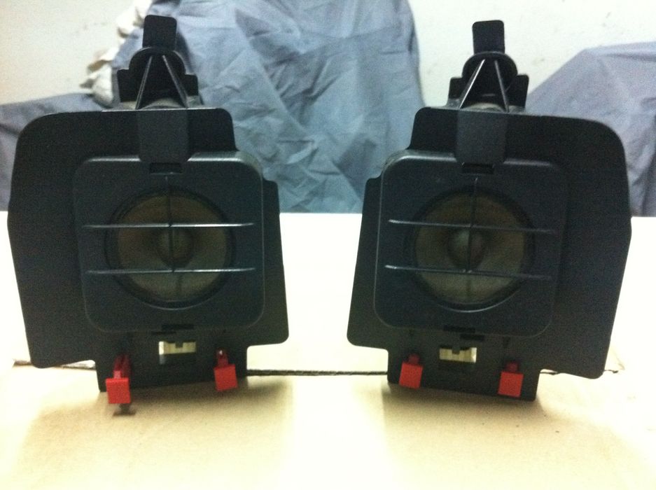 Volvo V70 altifalantes mala - Muito raro