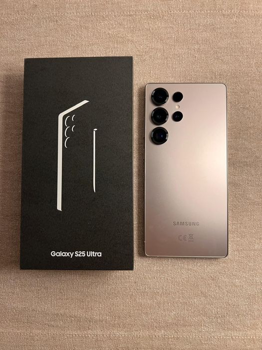 Conjunto Samsung S25 ultra + Smartwatch 8