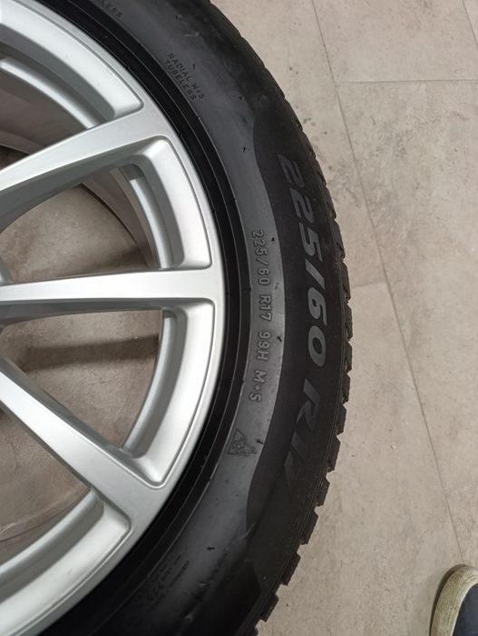 Alufelgi 17" 225/60R17 Audi A6 A7 VW Tiguan Cupra skoda 5x112 Pirelli