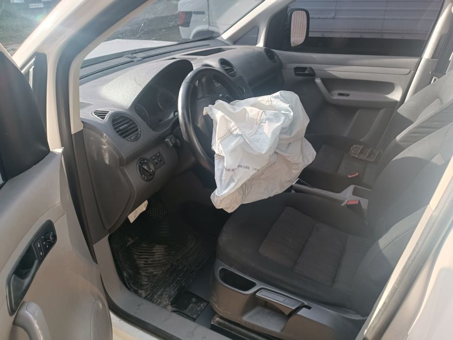 Volkswagen Caddy 1,9 АКПП 2008 року