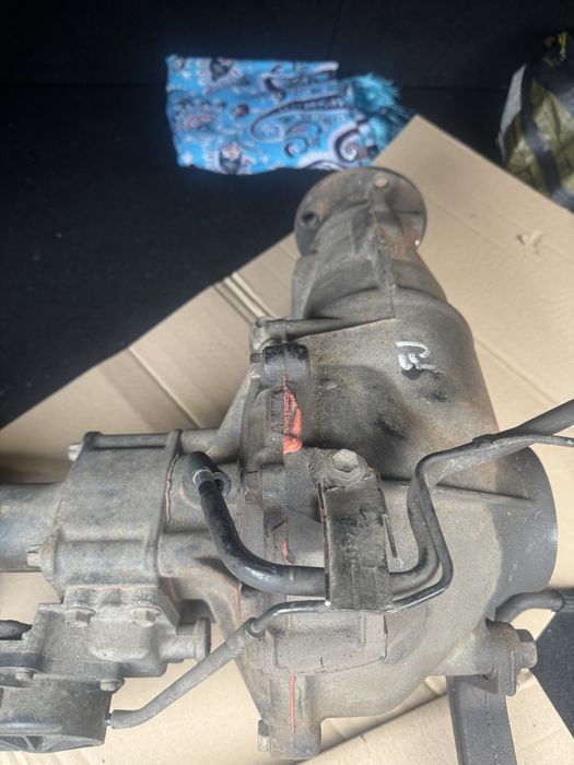 Продам пердній міст Fj cruiser.