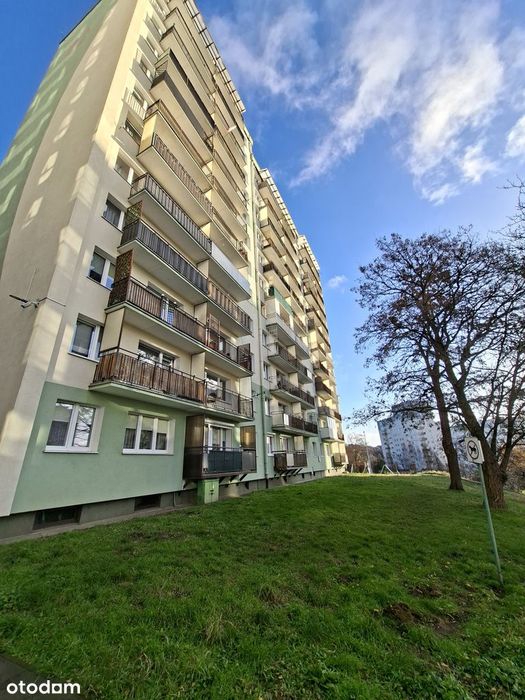 Mieszkanie do remontu z balkonem