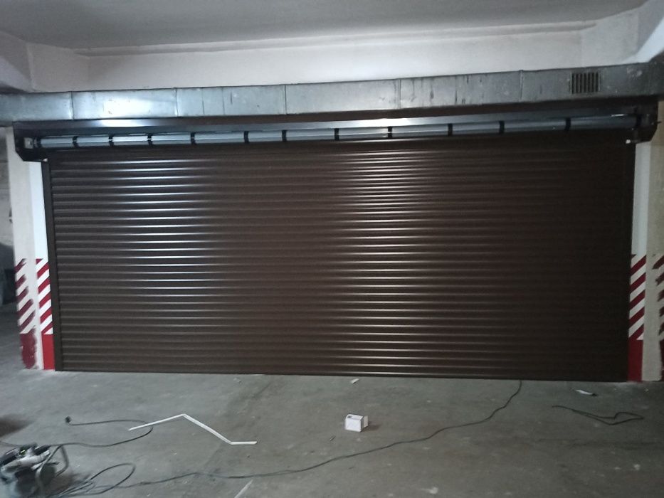 Гаражні ролети (ролетні ворота). Встановлення захисних ролет на гараж