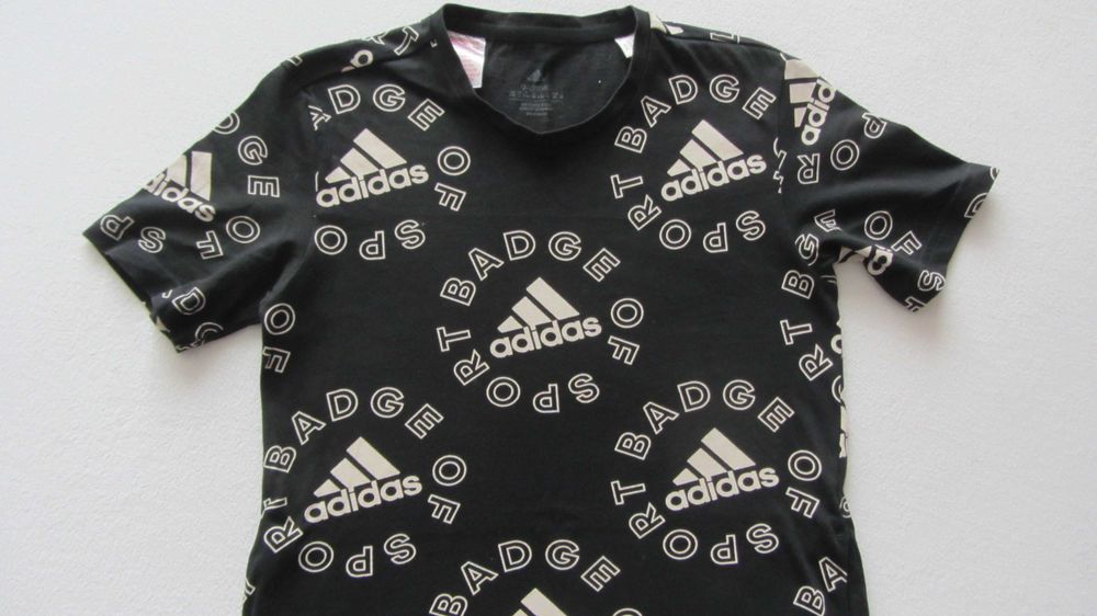 Sukienka sportowa Adidas 140