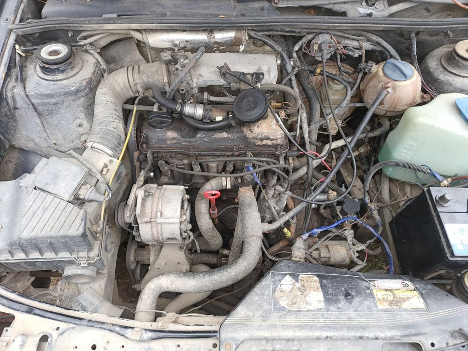 Пассат б3 1,8 бензин