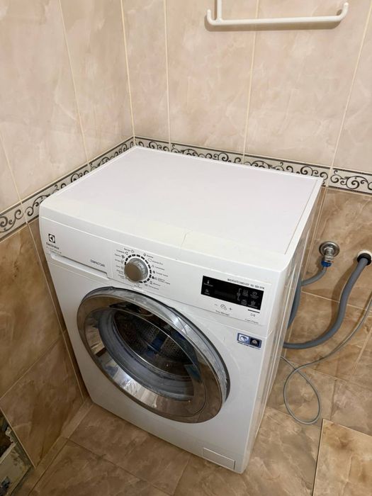 Пральна машина ELECTROLUX
