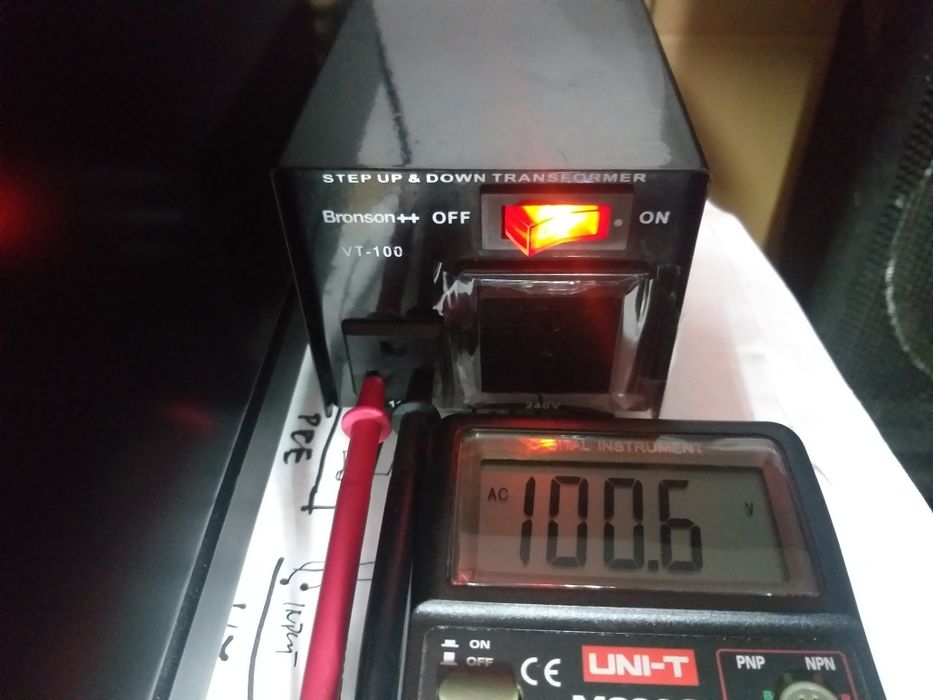 Korektor Yamaha EQ 1100