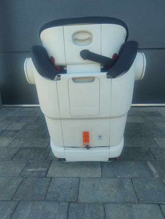 Fotelik samochodowy Römer Kidfix 15-36