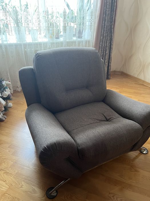 Мʼяка частина , диван + крісло. Меблі