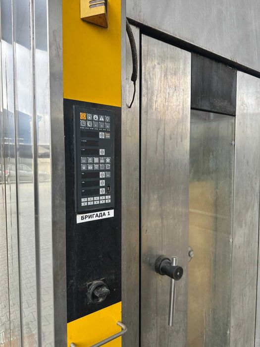 Ротаційна пекарська піч (ротаційна шафа для випічки) MIWE Roll-In RI 1.0610