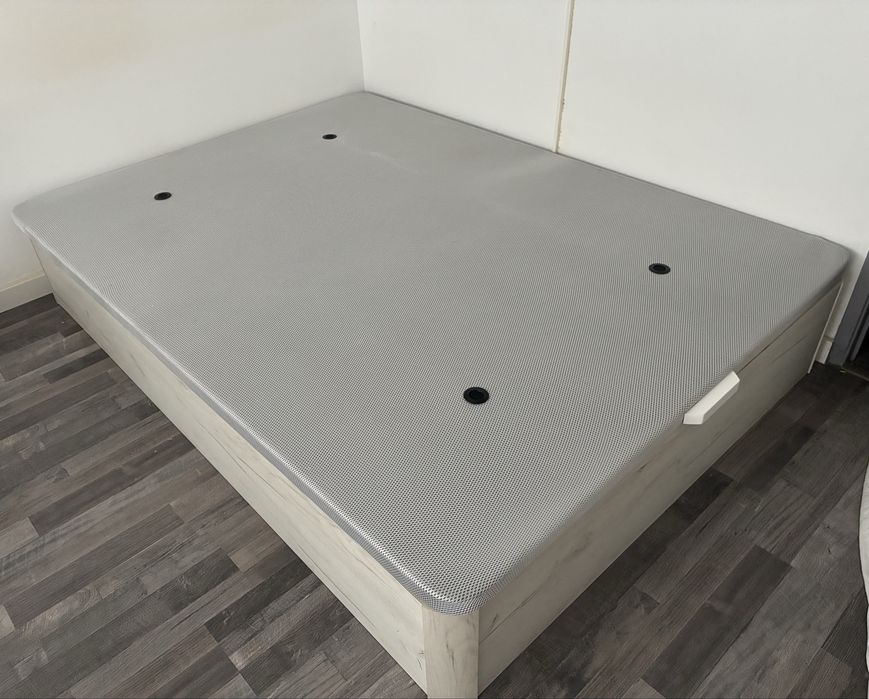 Cama de casal com arrumação + colchão