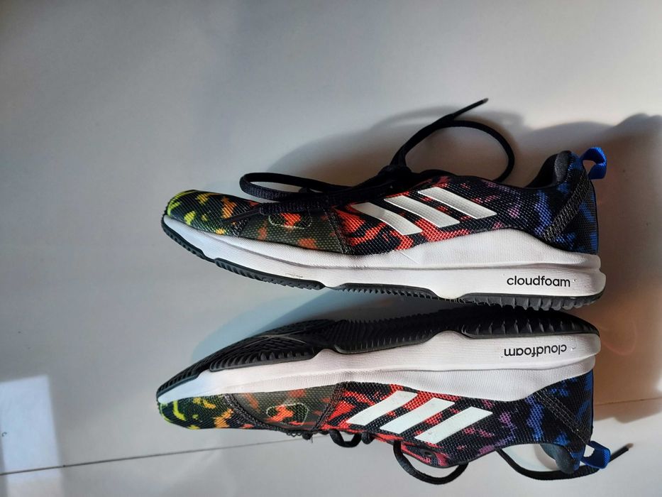 Sapatilha adidas cloud foam (37 1/3) como novo