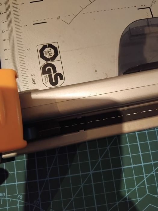 Gilotyna trymer do papieru profesionalny fellowes do papieru