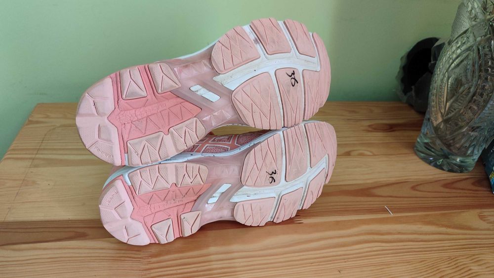 Кроссовки Asics GT-1000 39р. стелька 25 см.