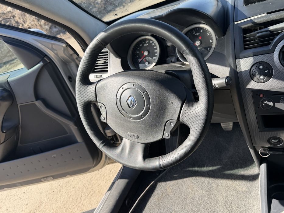 Renault Megane 1.9tdi 6cт