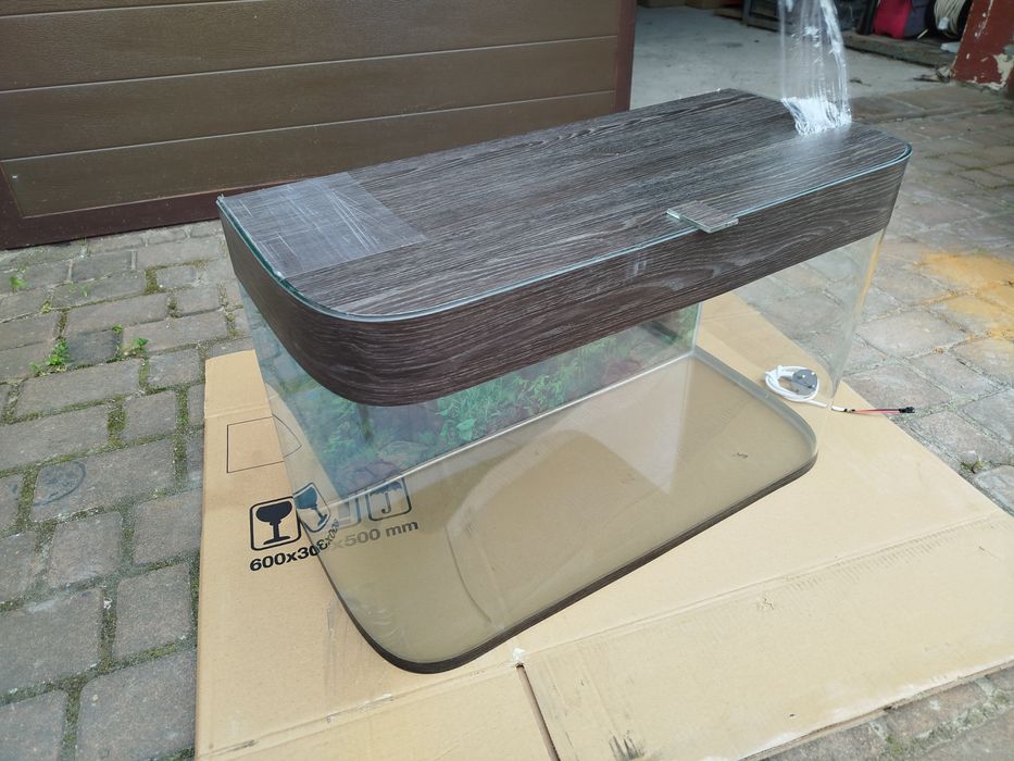 Аквариум 60 л с освещением