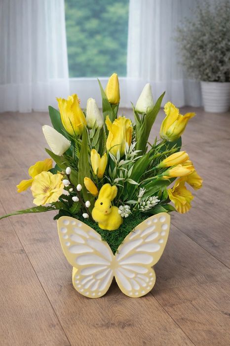 Stroik wiosenny,  wielkanocny,nagrobny,  na cmentarz, kompozycja kwiat