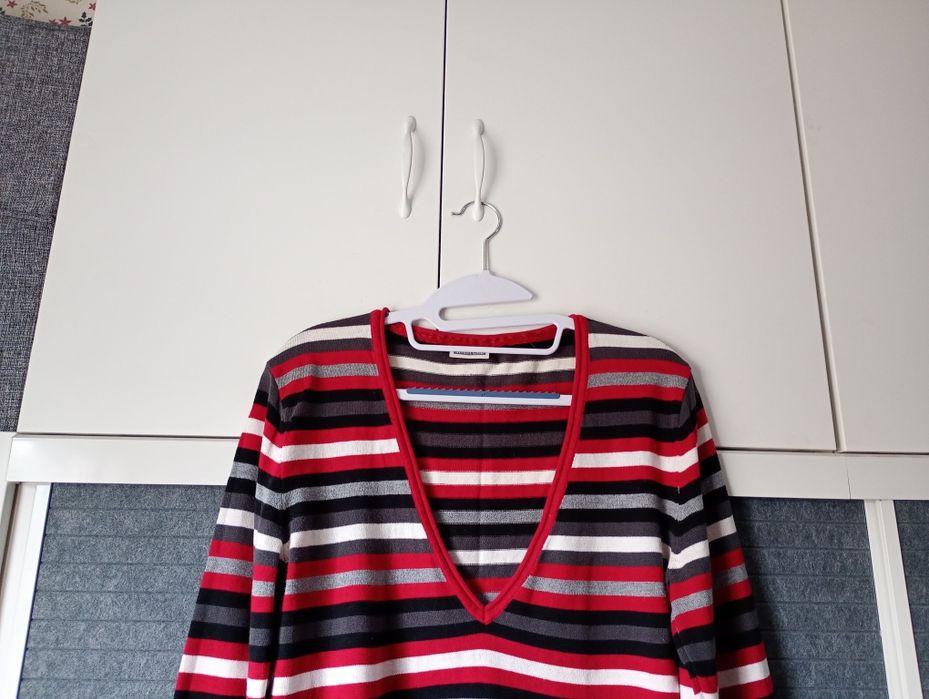 Bluzka w paski sweter