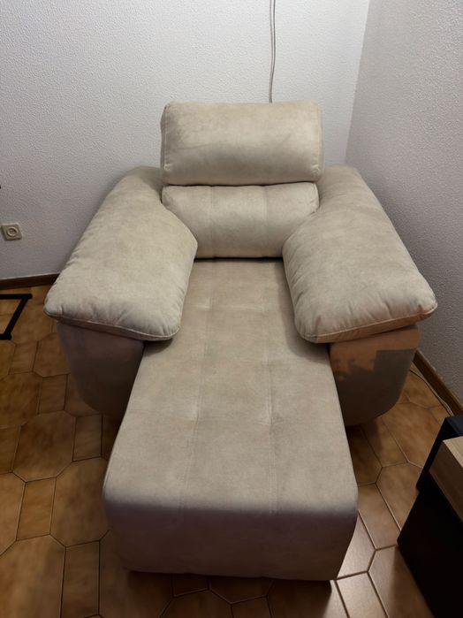 Poltrona bege nova