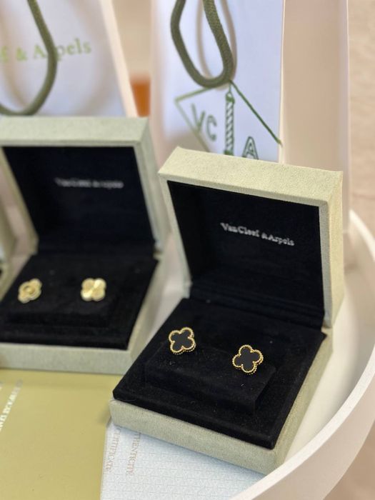 Сережки біжутерія кульчикі пусети Van Cleef