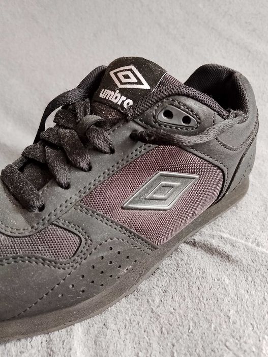 UMBRO. Markowe buty damskie.
