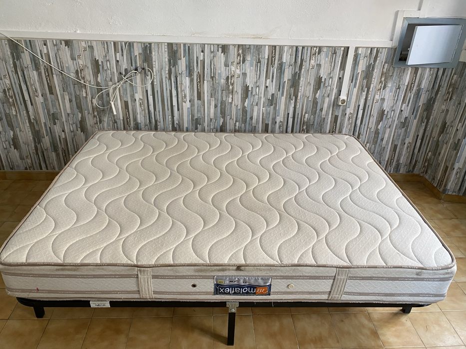 Estrato com colchão molaflex