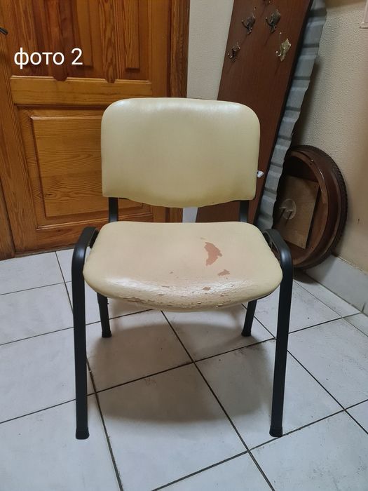 Стільці офісні б/в