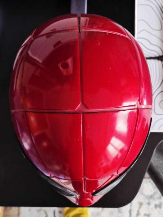 Capacete Eletrónico Marvel Legends Series Spider-Man