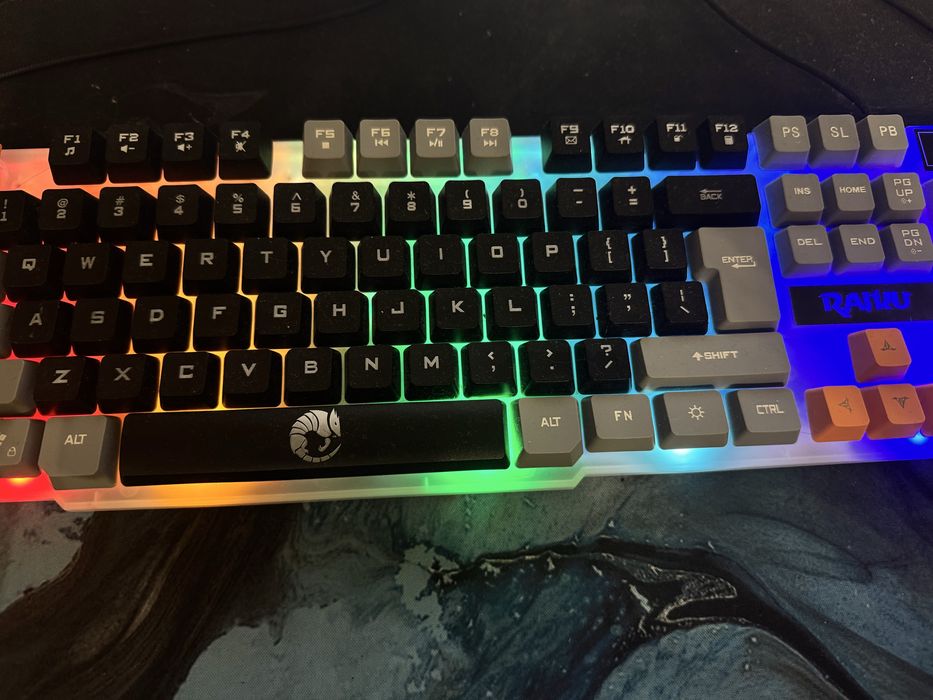 игровой компьютер с полным комплектом